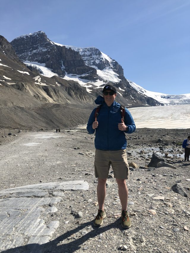 Hiking-Athabasca_glacier_Alberta-CA