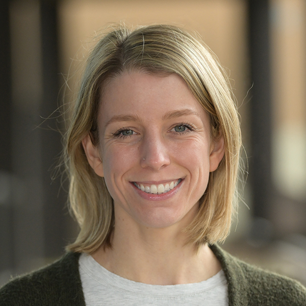 Colleen Newell headshot 